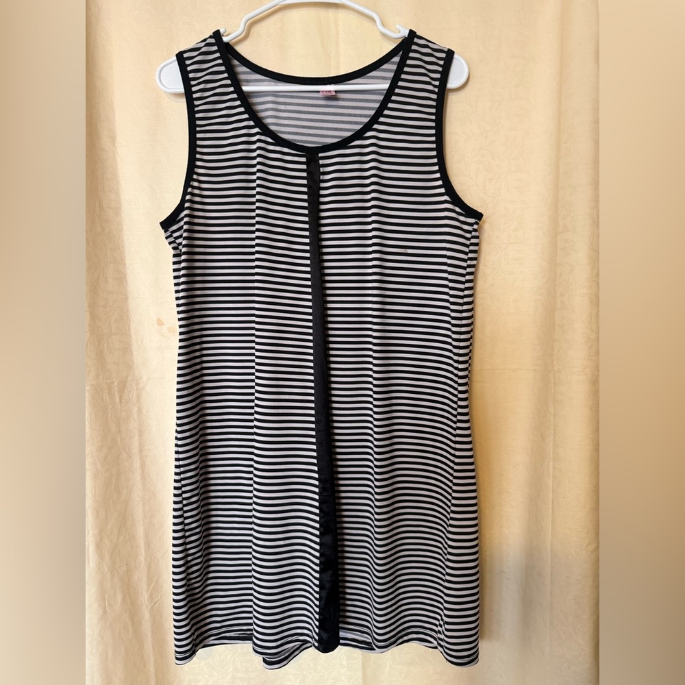 Tracy Dress,Women’s XL Black & White Striped Dress W/ Black Center Sheer Trim